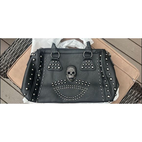 Large Skull pocket book / Studded  bag. Lots of room  super cool looking - Picture 2 of 13